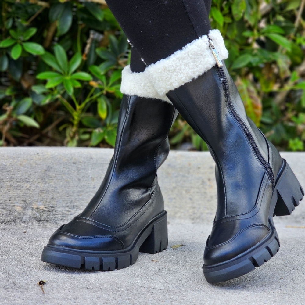 Women's Sherpa Faux Fur Ankle Boot Black Color - Picture 4 of 6